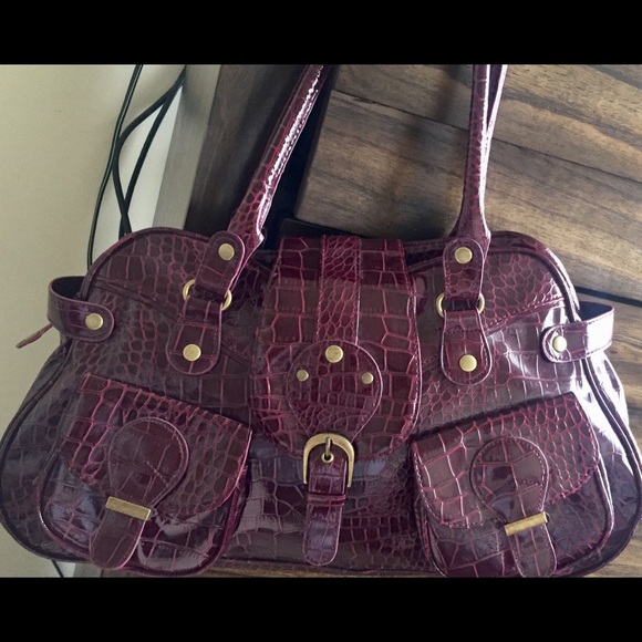 Purses - Picture 1 of 8
